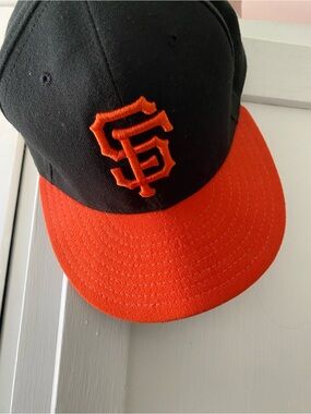 San Francisco giants hat, worn1x excellent condition-